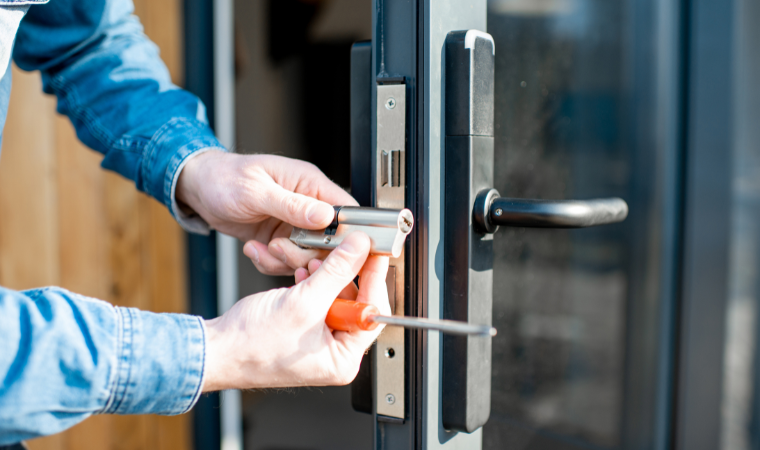 how much does it cost to rekey a door lock